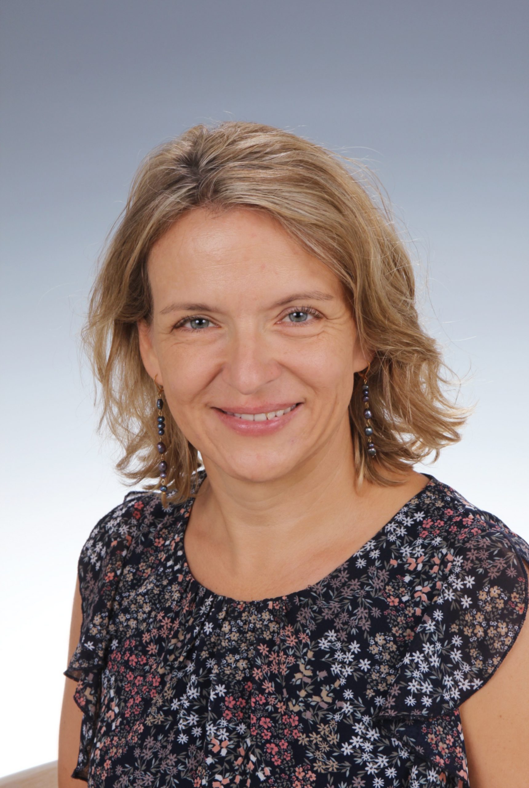 <strong>Prof.<sup>in</sup> Mag.<sup>a</sup> OFNER Elisabeth</strong>