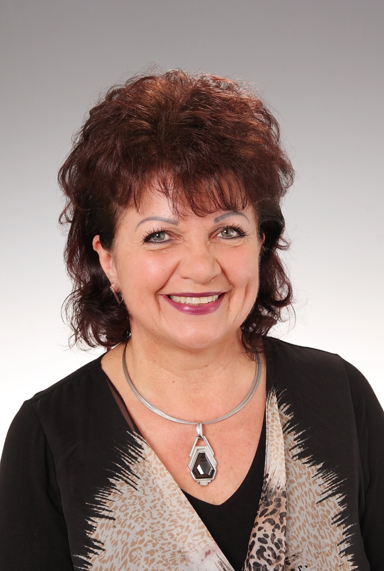 <strong>Prof.<sup>in</sup> FOL<sup>in</sup> OSR<sup>in</sup> Dipl.-Päd.<sup>in</sup> Mst.<sup>in</sup> TIRAN Karin</strong>