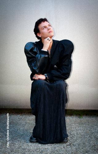 Christine Shuttleworth 06